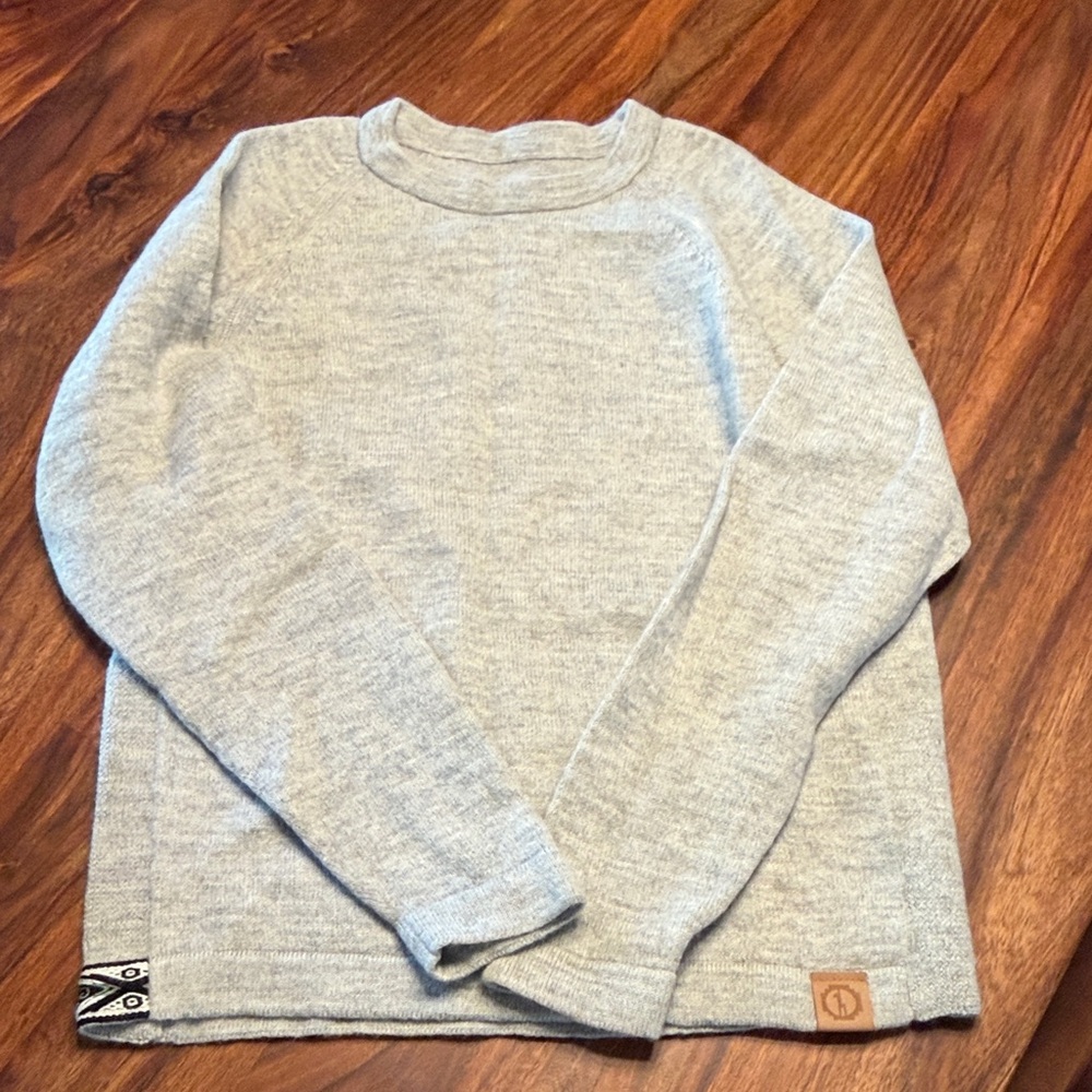 PAKA Gray Crew Neck Sweater
